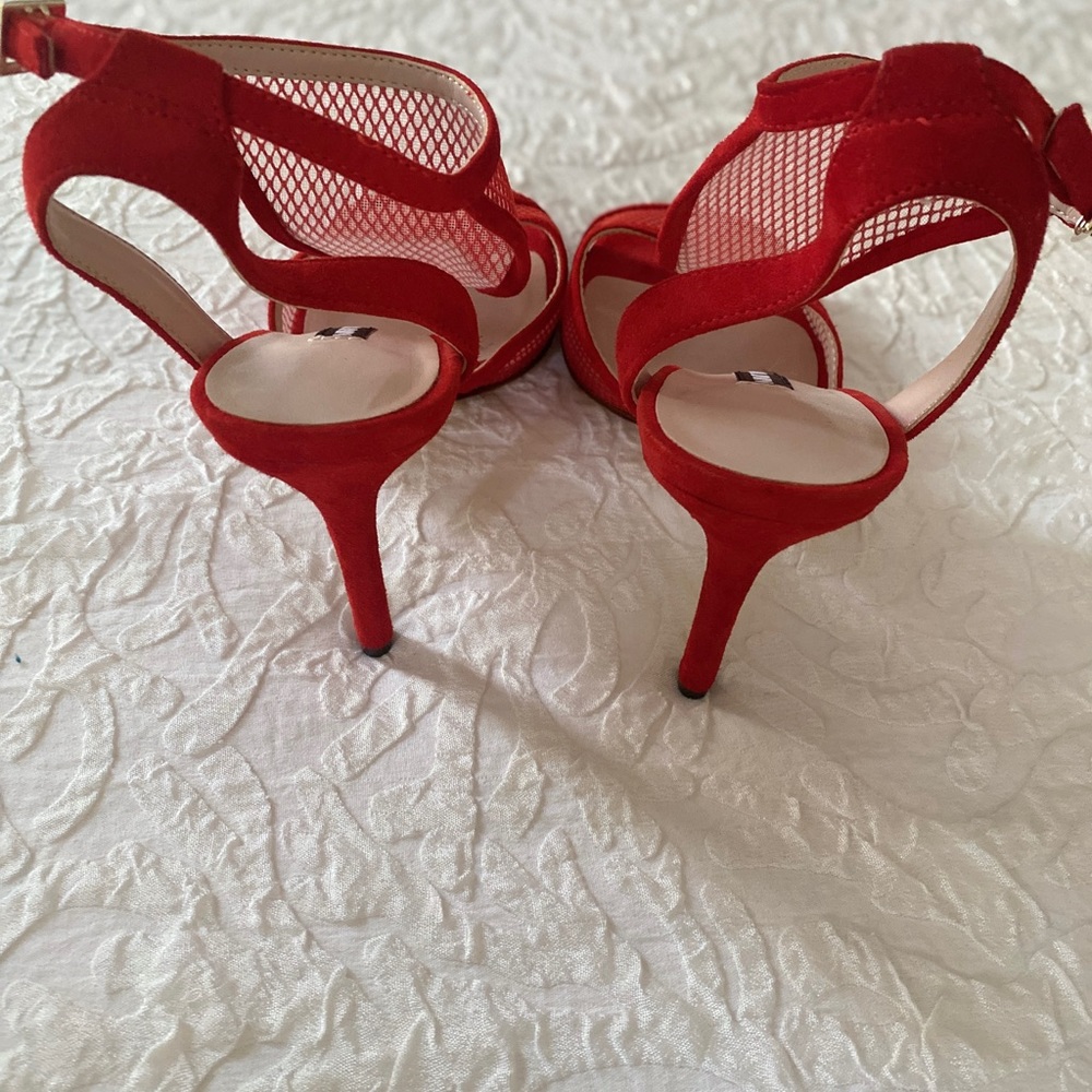 Nine West heel size 8